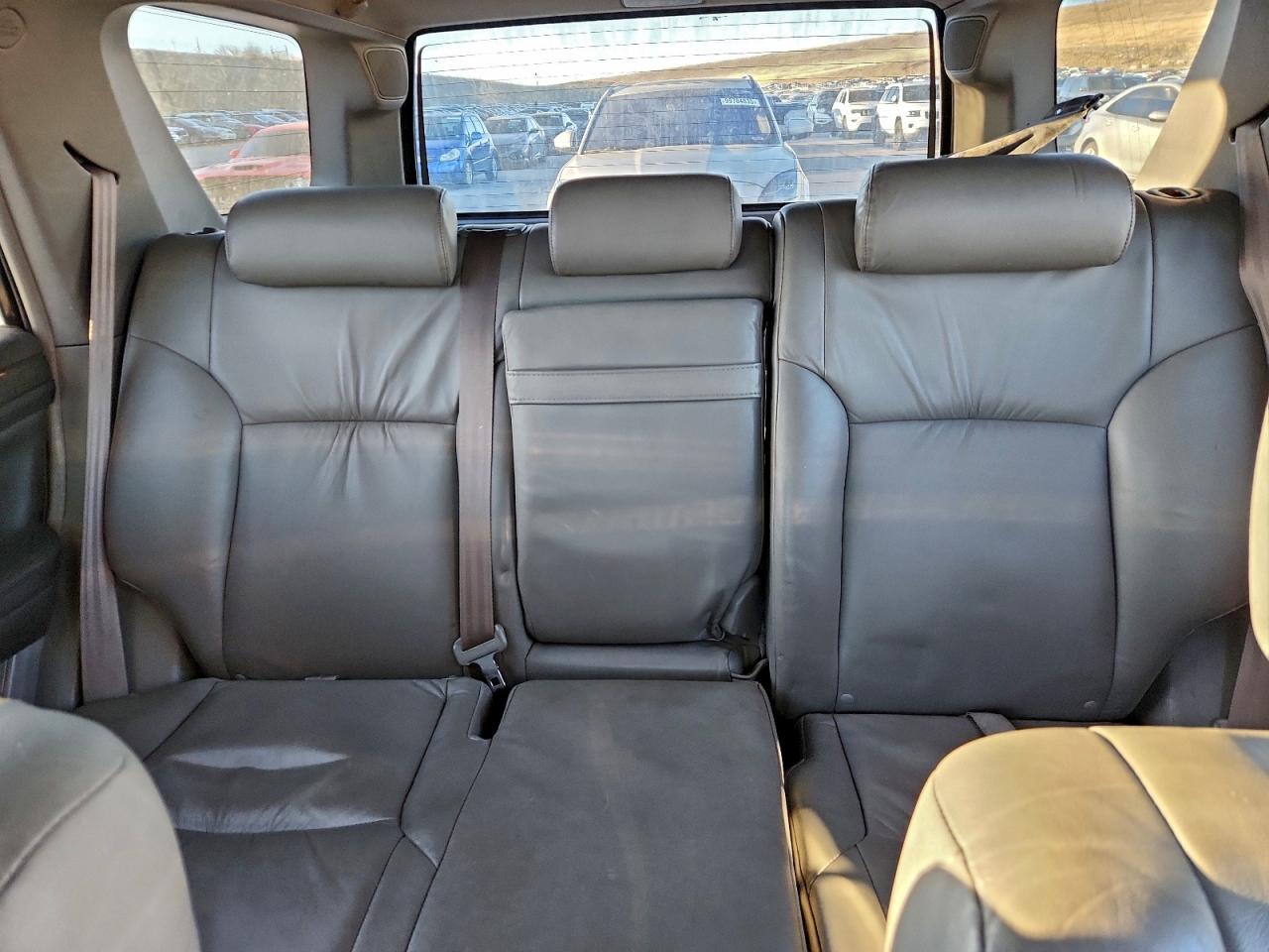 Toyota 4Runner Limited Image 4