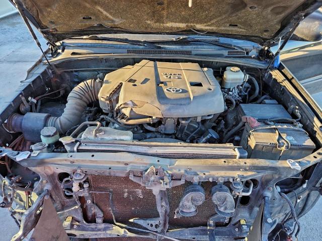 Toyota 4Runner Limited Image 5