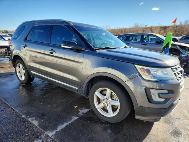 Ford Explorer Xlt Image 8