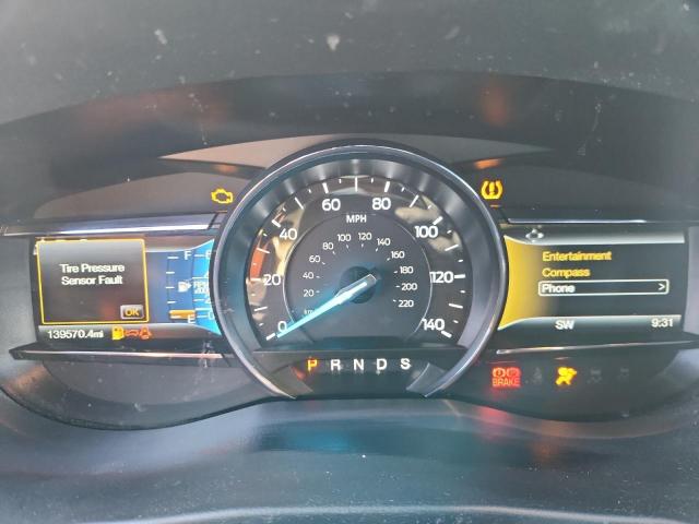 Ford Explorer Xlt Image 11