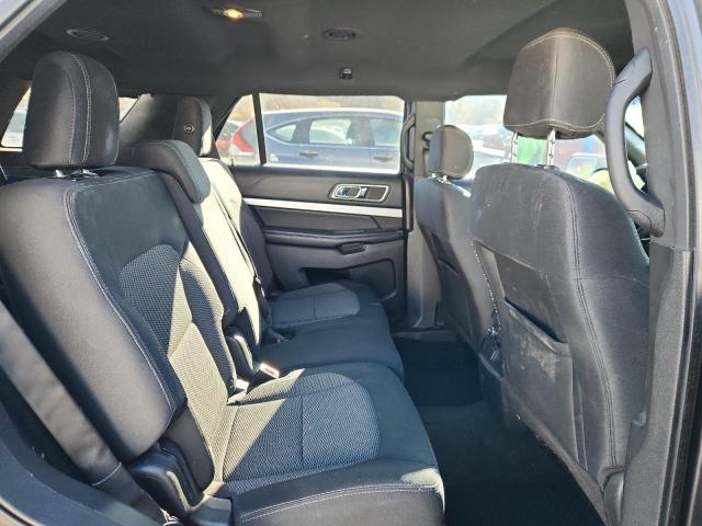 Ford Explorer Xlt Image 10