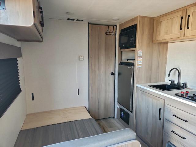 Keystone Coleman La Image 3