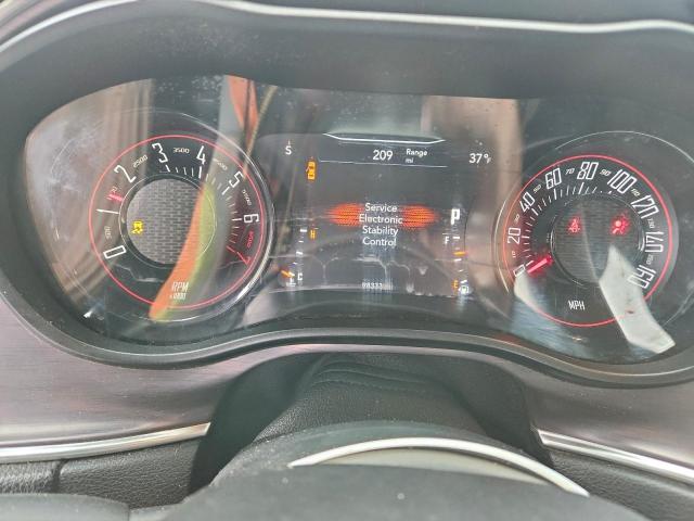 Dodge Challenger Sxt Image 8