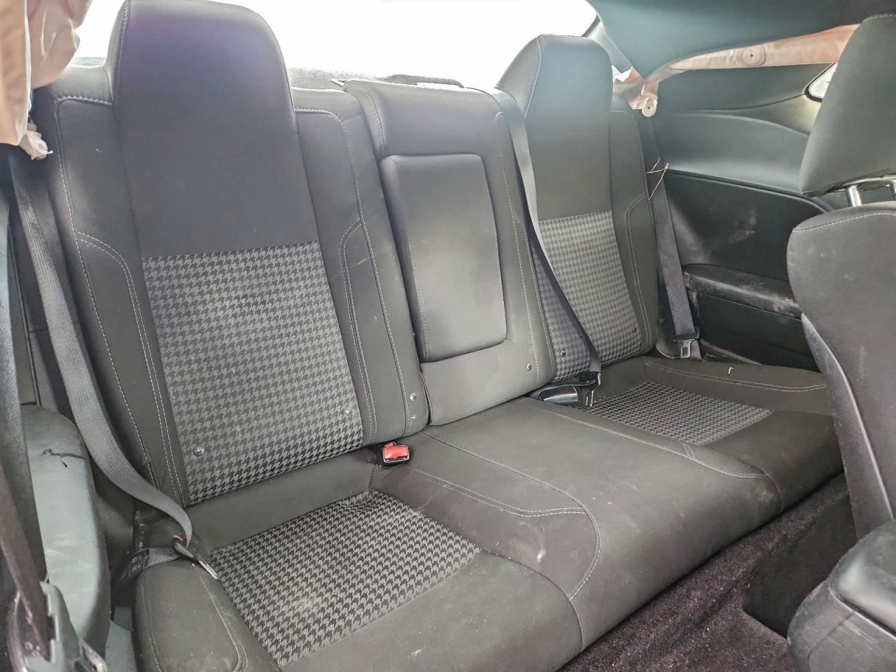 Dodge Challenger Sxt Image 12