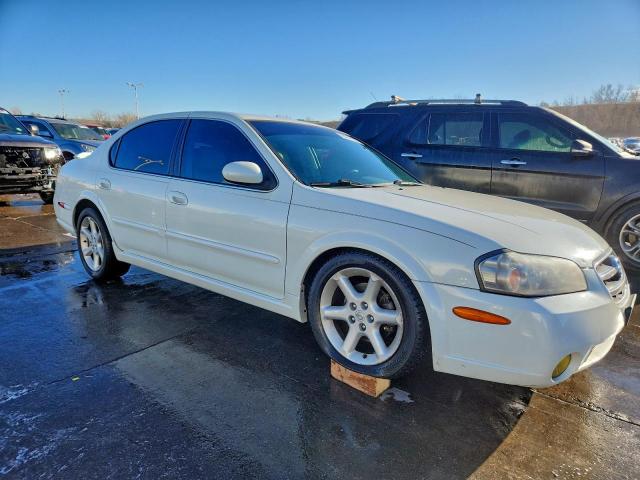 Nissan Maxima Gle Image 4