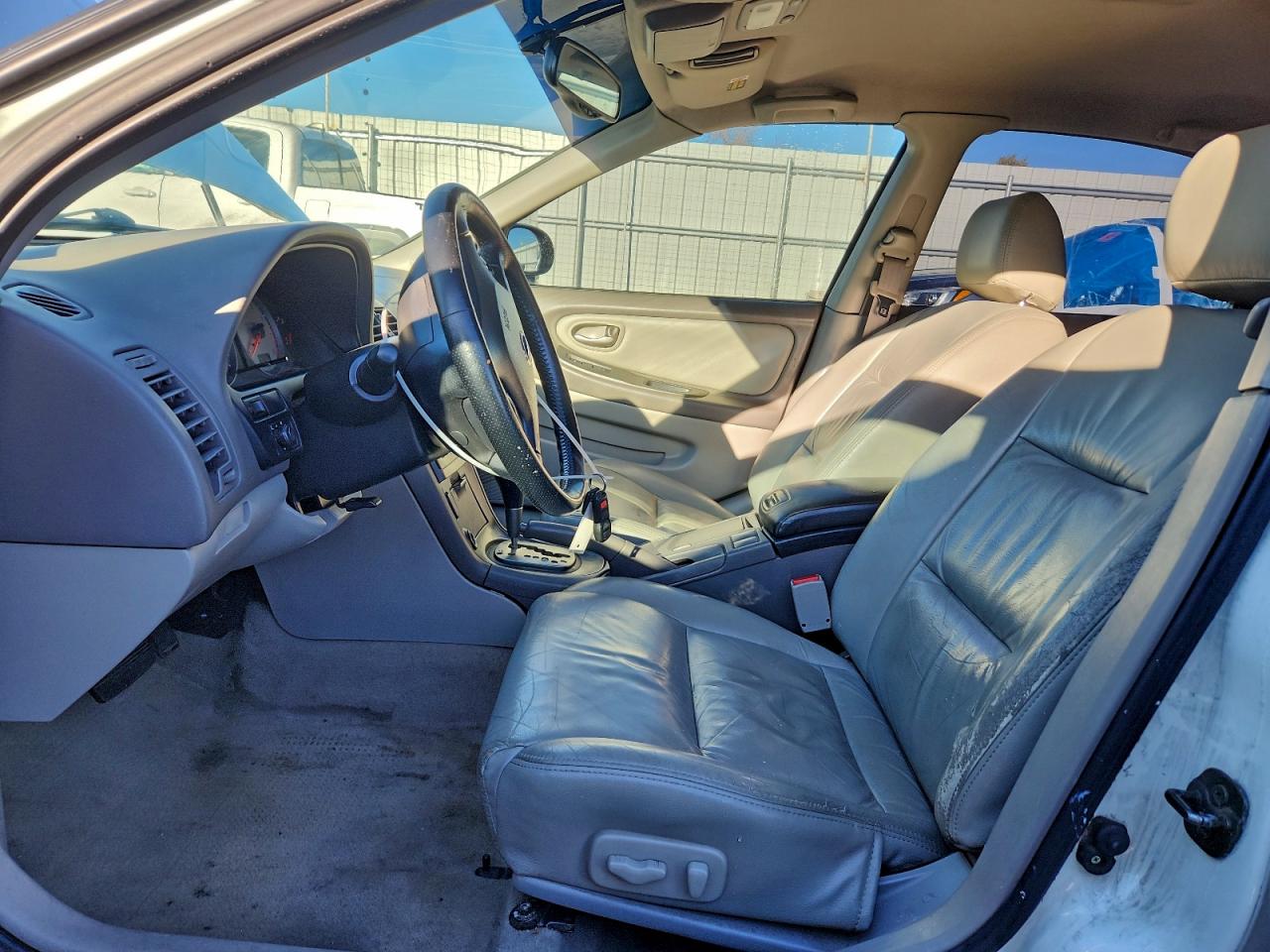 Nissan Maxima Gle Image 7