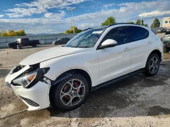  Salvage Alfa Romeo Stelvio