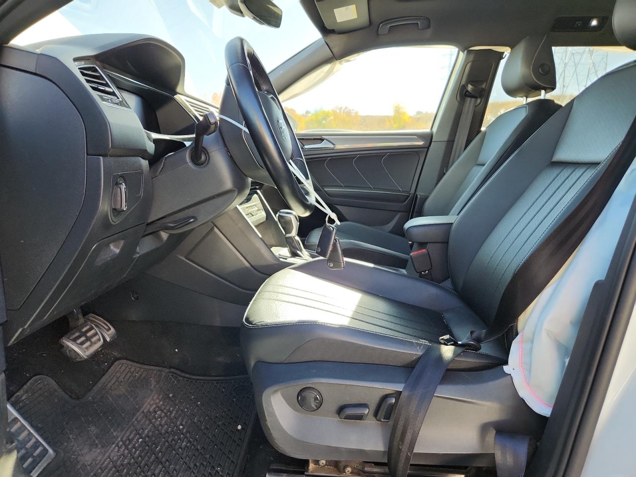 Volkswagen Tiguan Se R-line Black Image 14