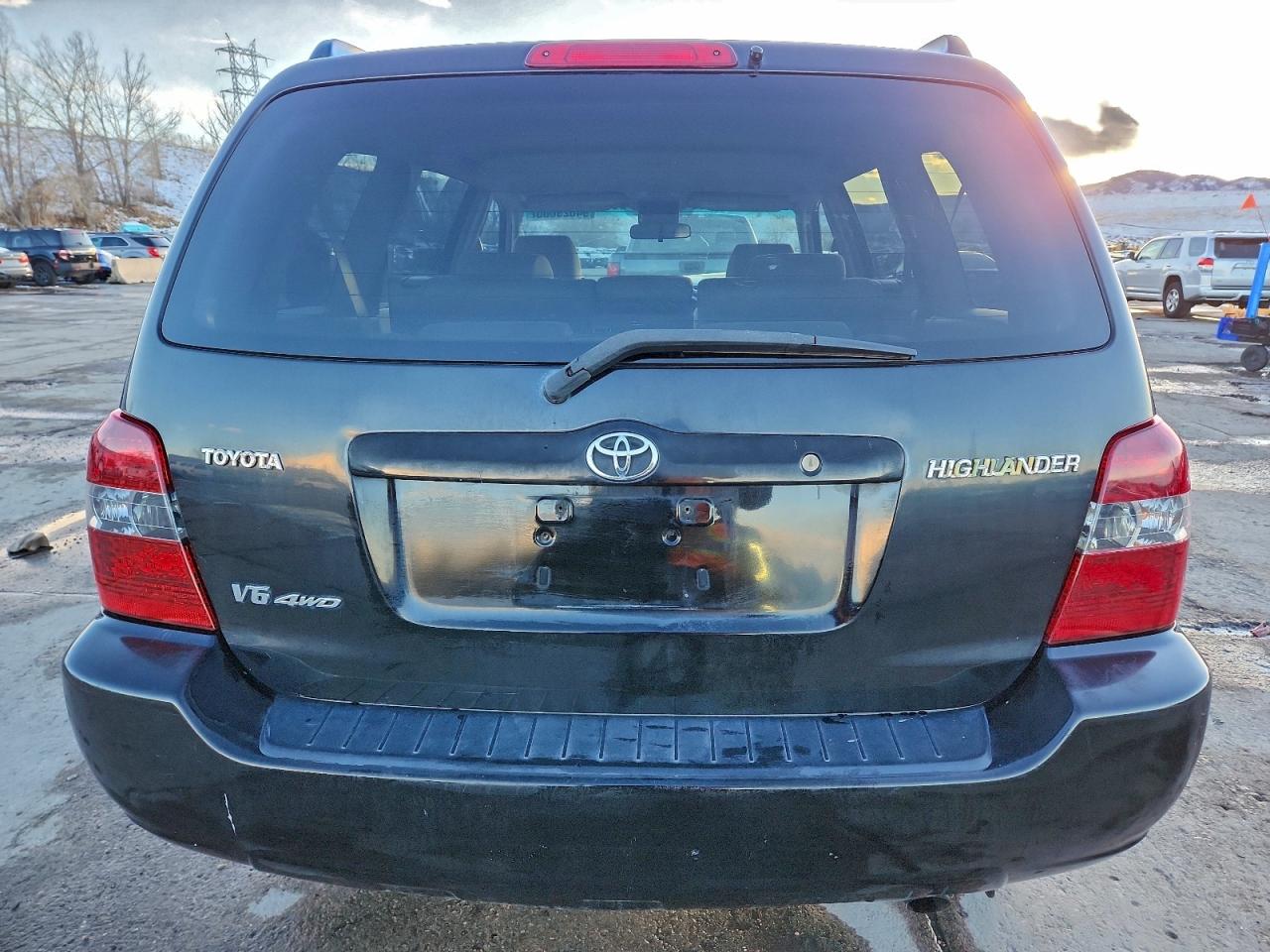 Toyota Highlander Limited Image 9