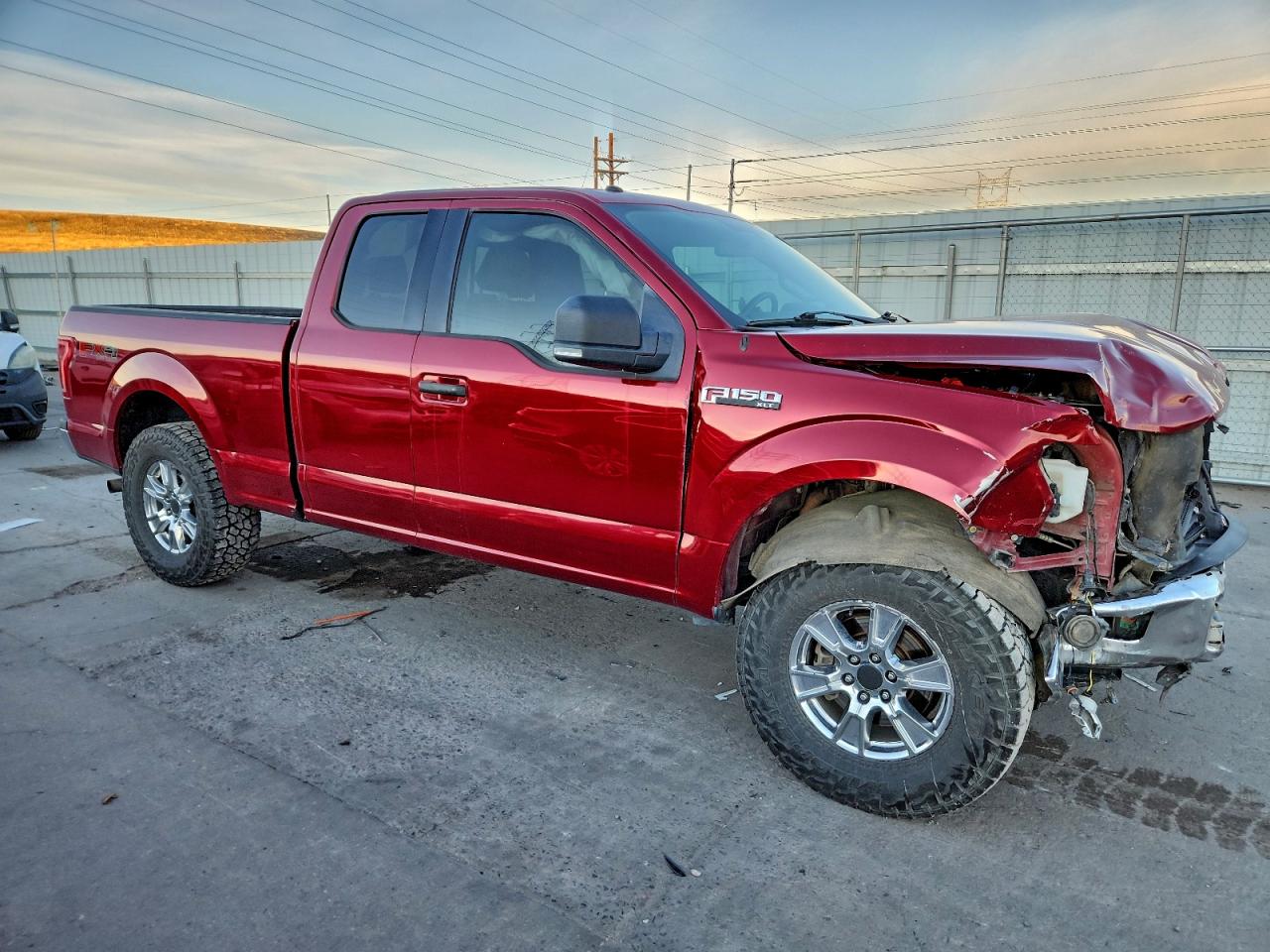 Ford F-150 Super Cab Image 5