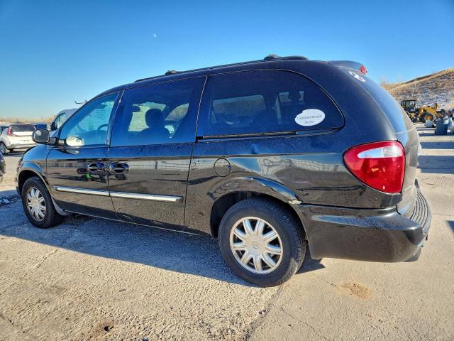 Chrysler Minivan Touring Image 7