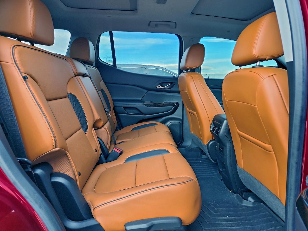 GMC Acadia At4 Image 8