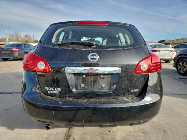 Nissan Rogue S Image 4