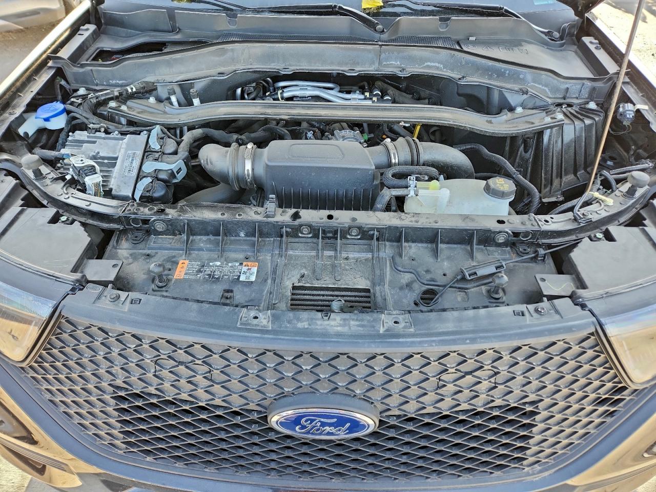 Ford Explorer Police Interceptor Image 12