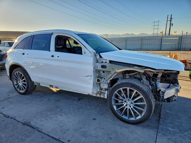 Mercedes-Benz GLC 300 Image 5