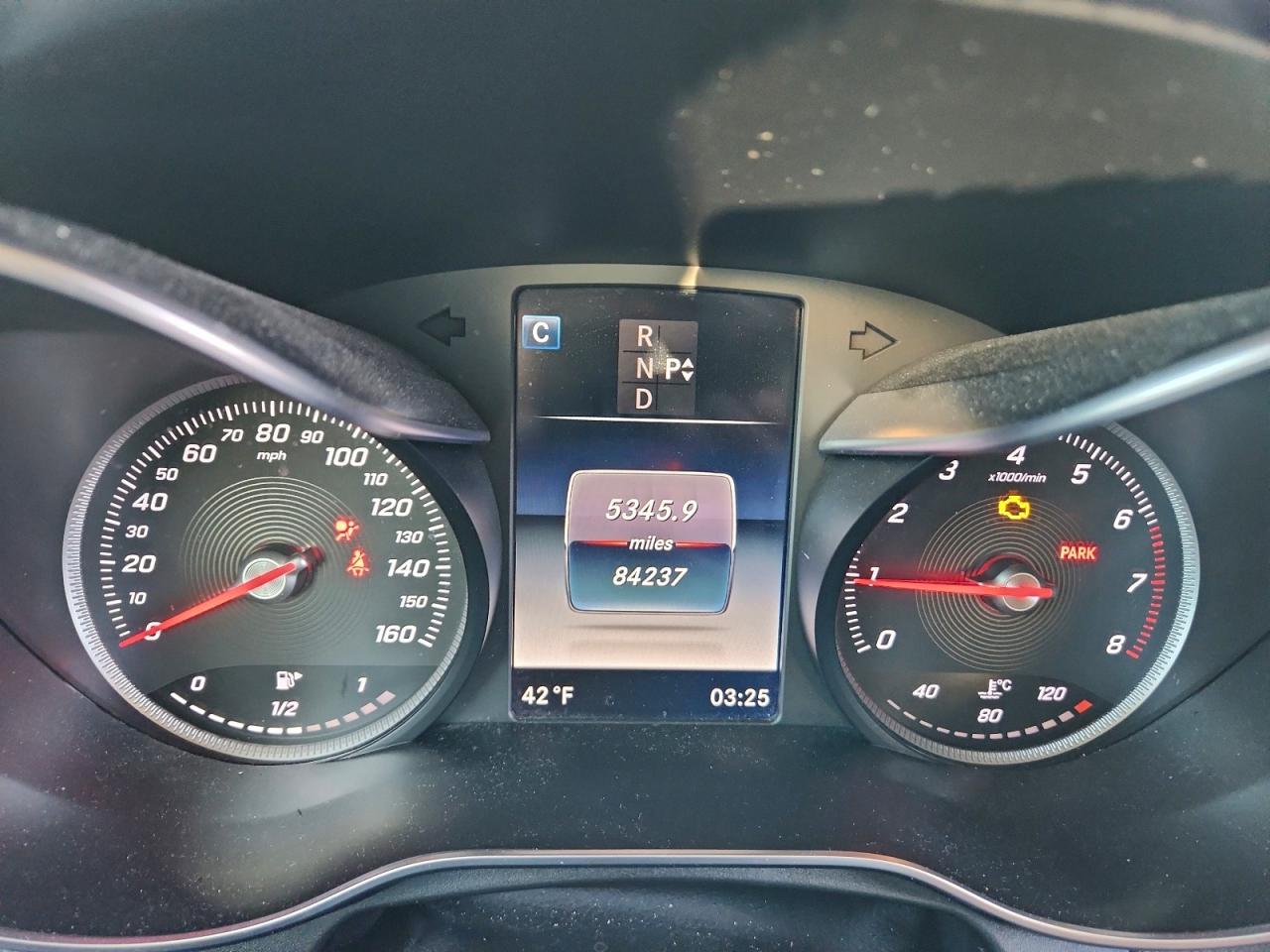 Mercedes-Benz GLC 300 Image 8