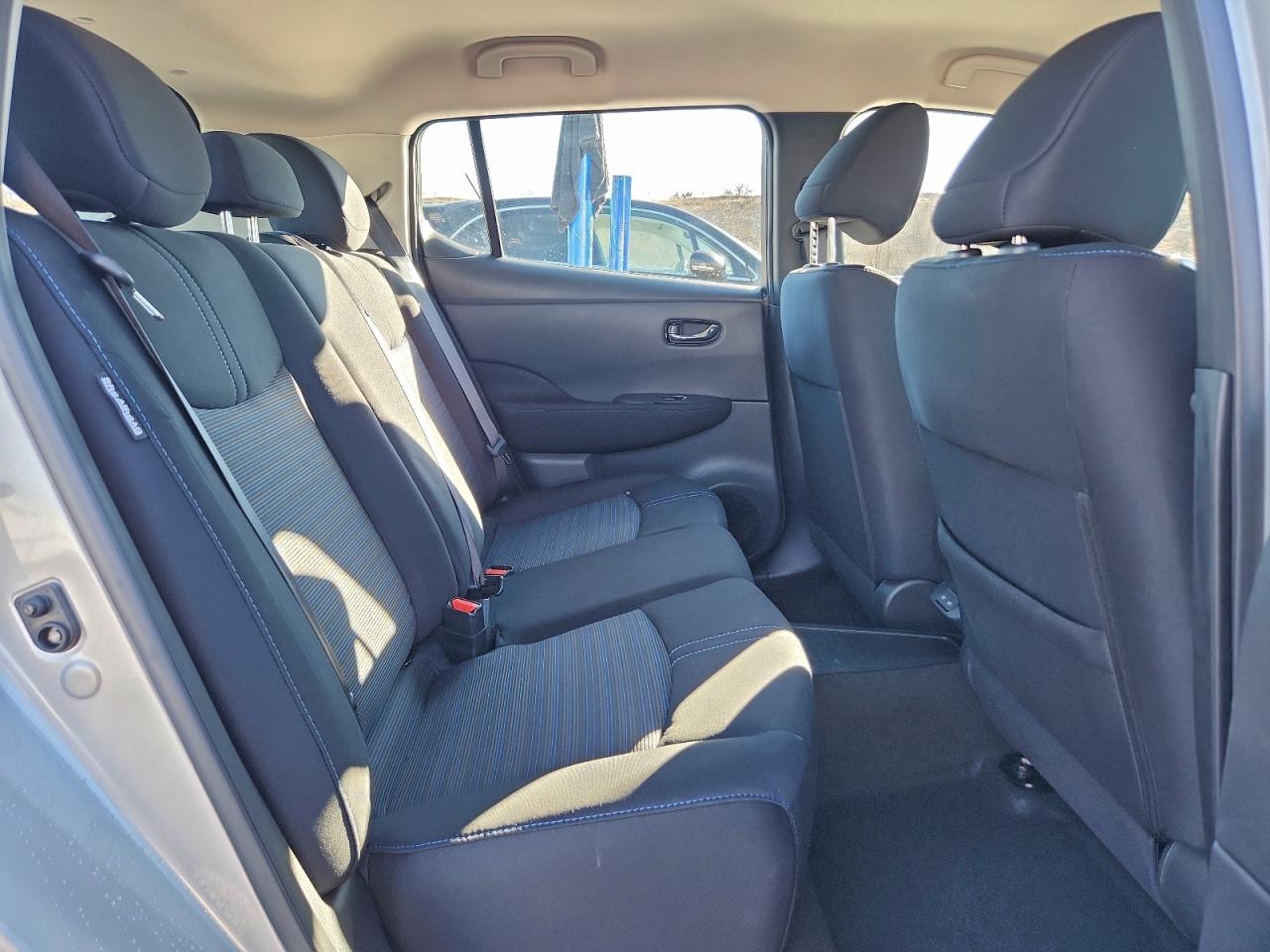 Nissan LEAF S Image 13