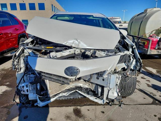 Toyota Prius Image 8