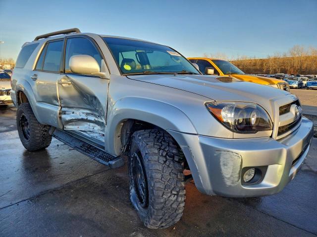 Toyota 4Runner Sr5 Image 11