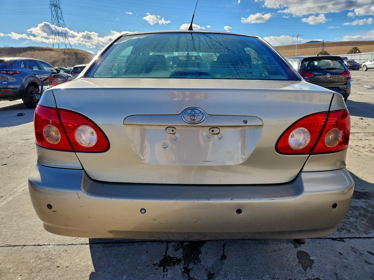 Toyota Corolla Ce Image 3