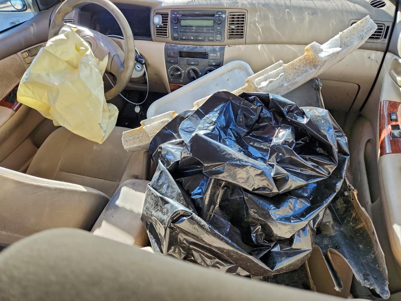 Toyota Corolla Ce Image 10