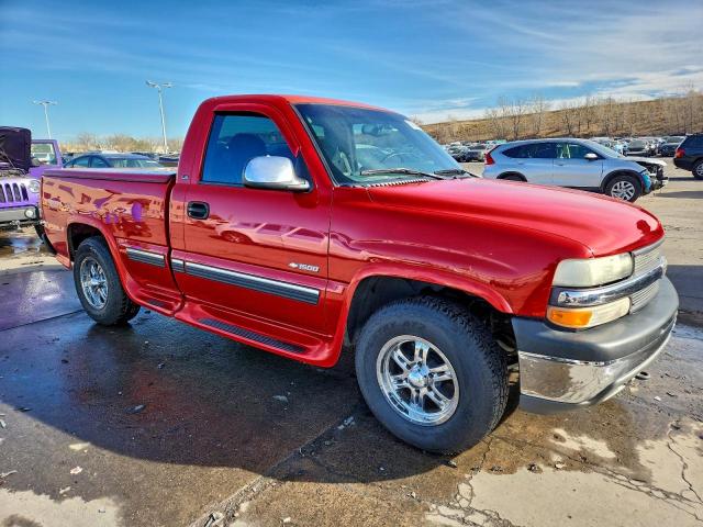 Chevrolet Silverado K1500 Image 8