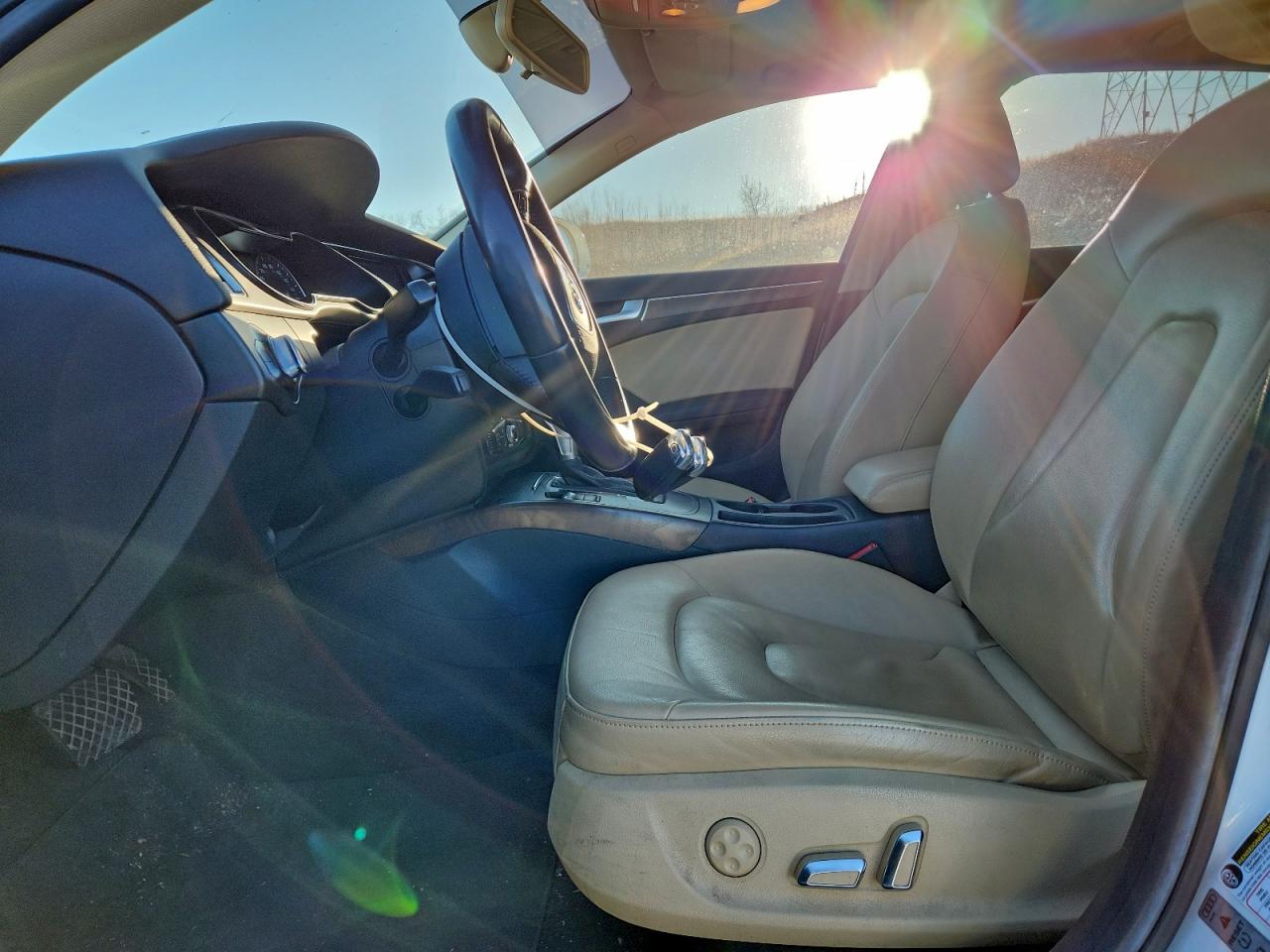 Audi A4 Premium Image 12