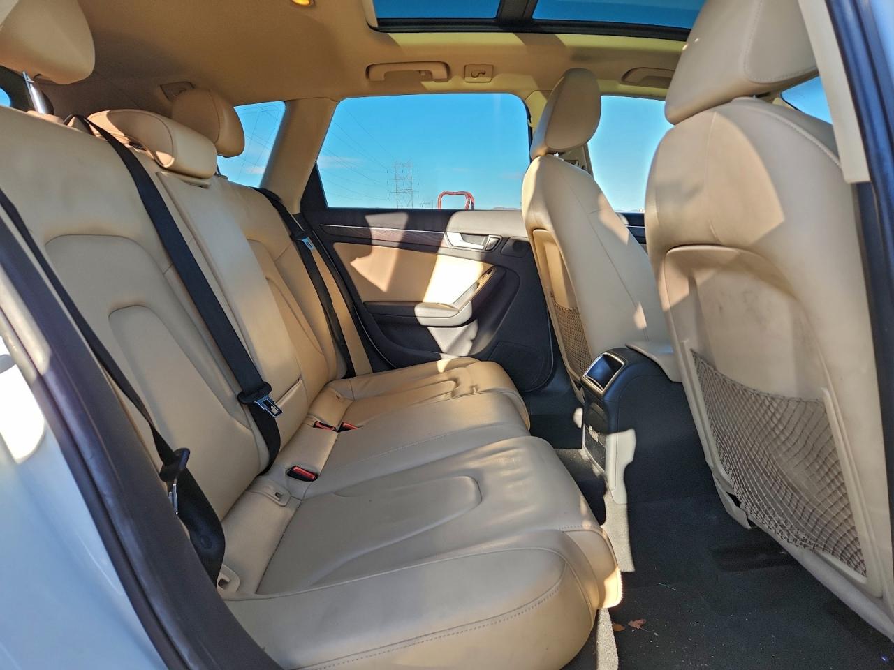 Audi A4 Premium Image 4