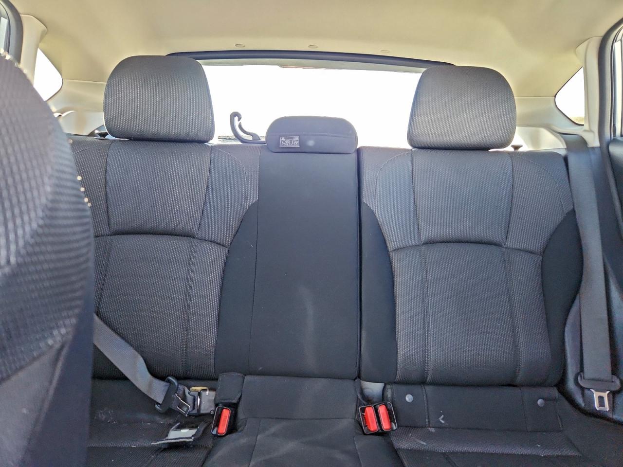 Subaru Impreza Premium Image 11