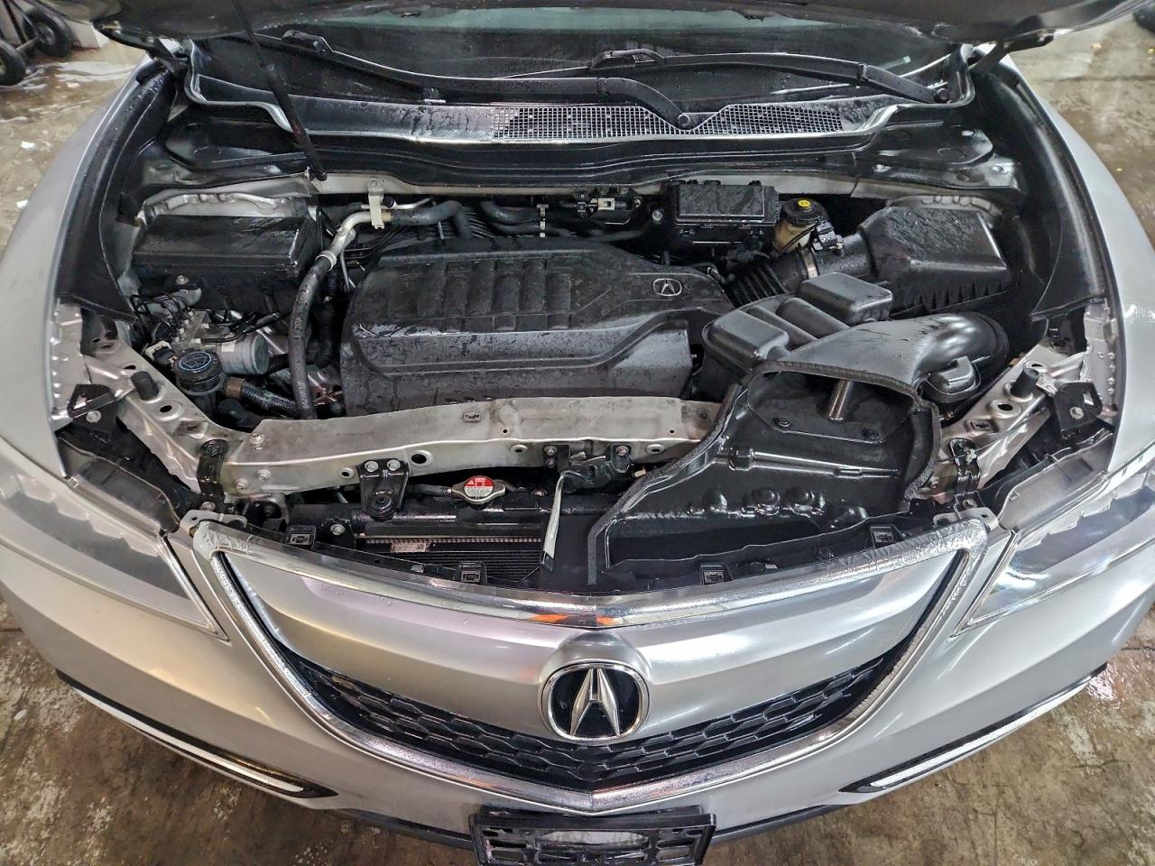 Acura MDX Image 12