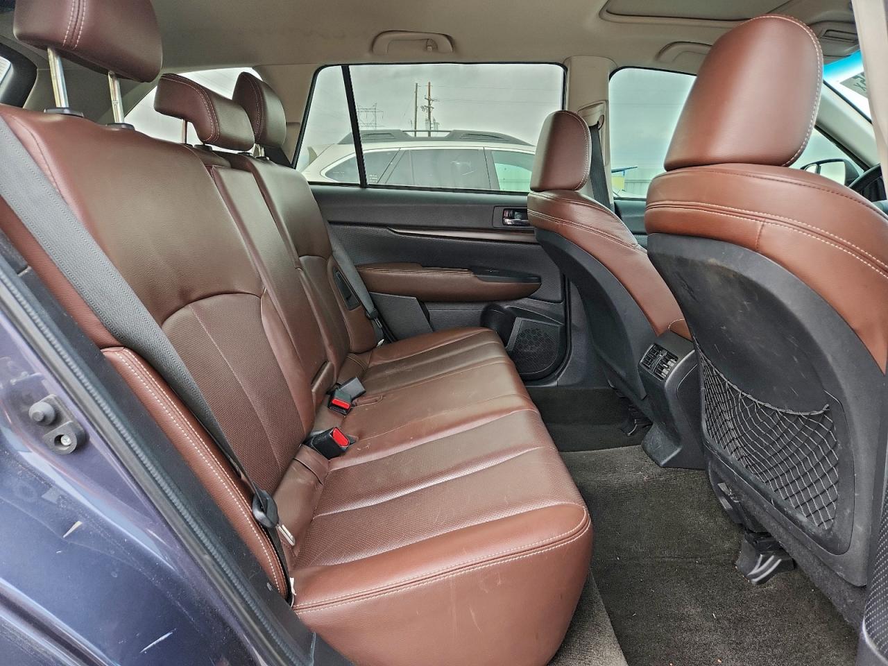 Subaru Outback 3.6r Limited Image 6