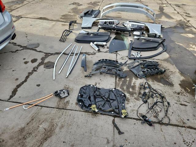 BMW 5 Series Xi Image 11