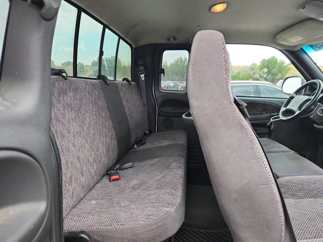 Dodge Ram 1500 Image 8