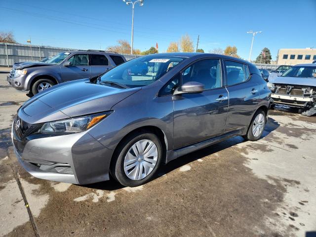 Nissan LEAF S Image 1