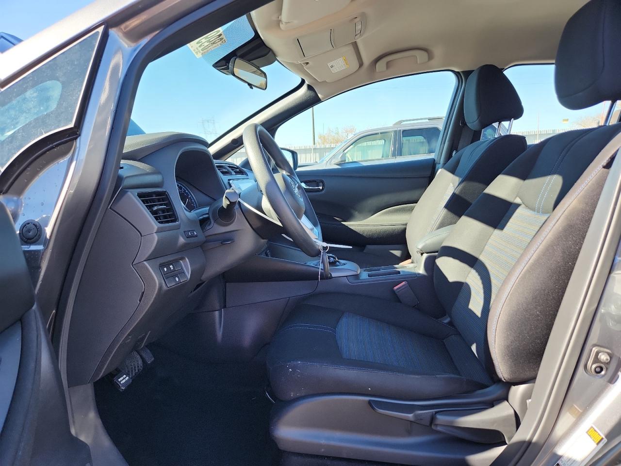 Nissan LEAF S Image 6