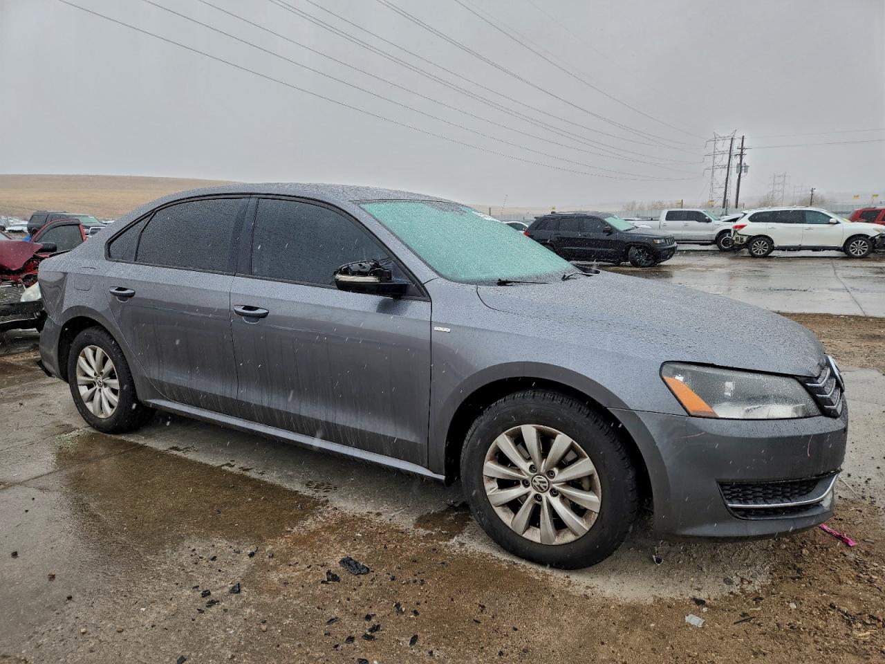 Volkswagen Passat S Image 9