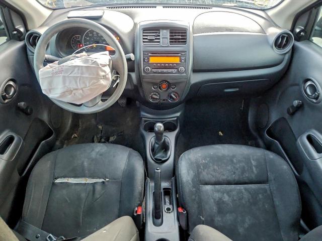Nissan Versa S Image 13