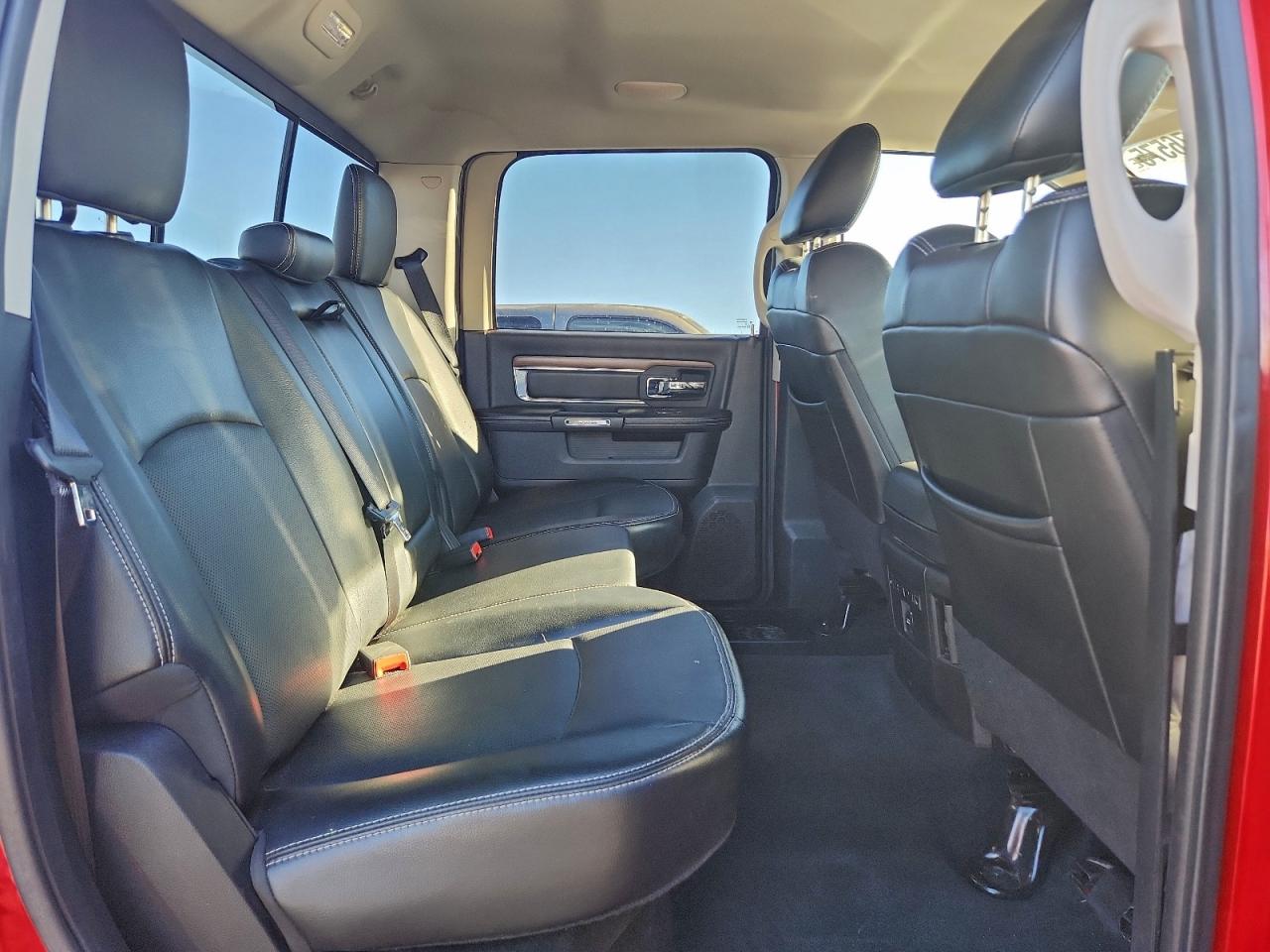 Ram 1500 Laramie Image 9