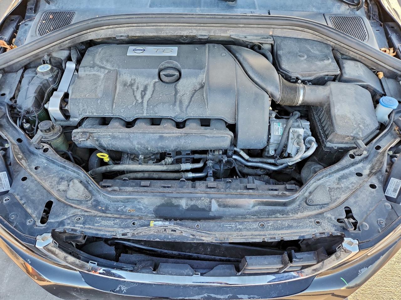 Volvo XC60 T6 Image 9